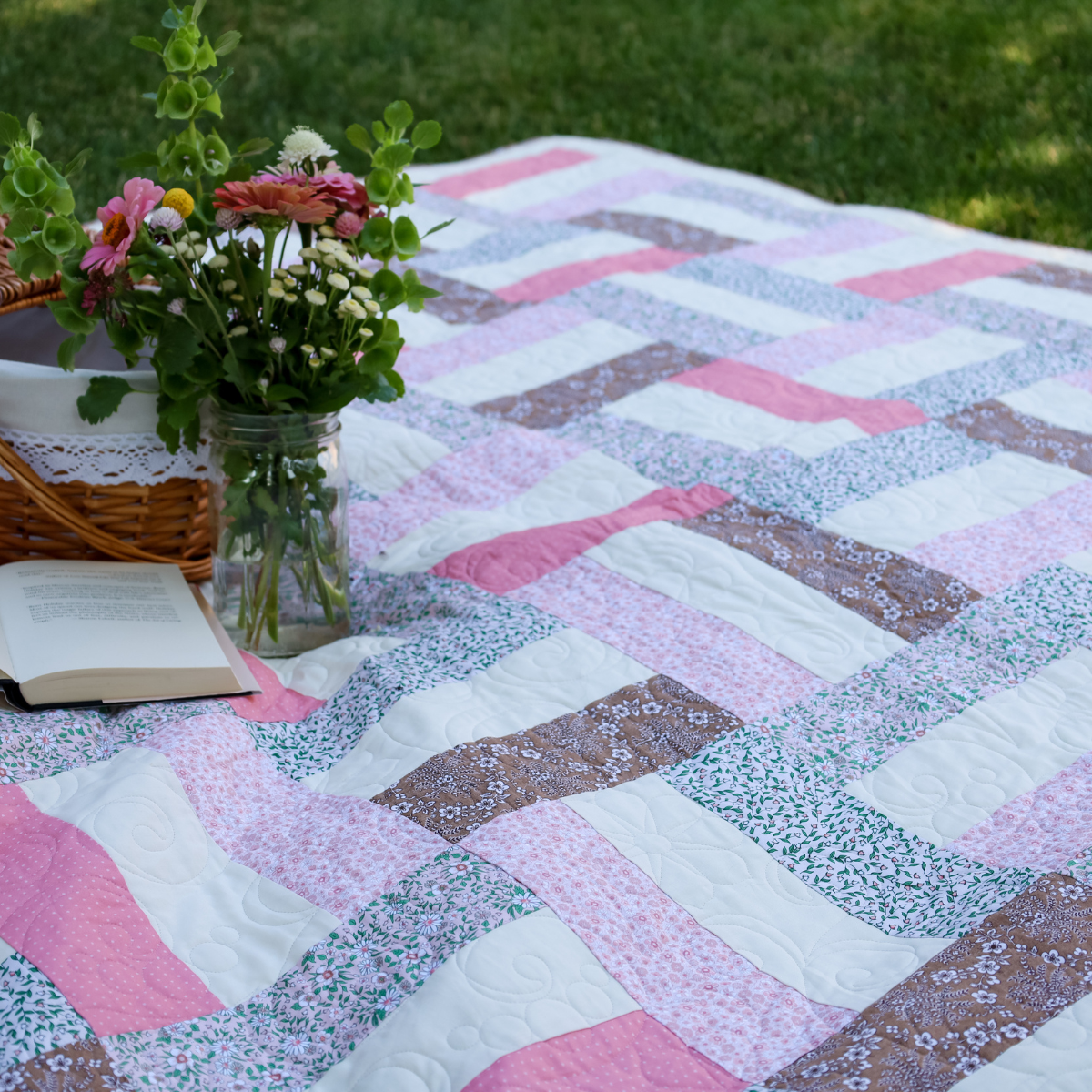 Tumbling Tower Quilt Kit: Stoffmuster, Bindung und Rückseite inklusive – ALLES VORGESCHNITTEN – Überwurf-Quilt-Kit 66" x 76" Fertig zum Nähen – Anfängerfreundlich