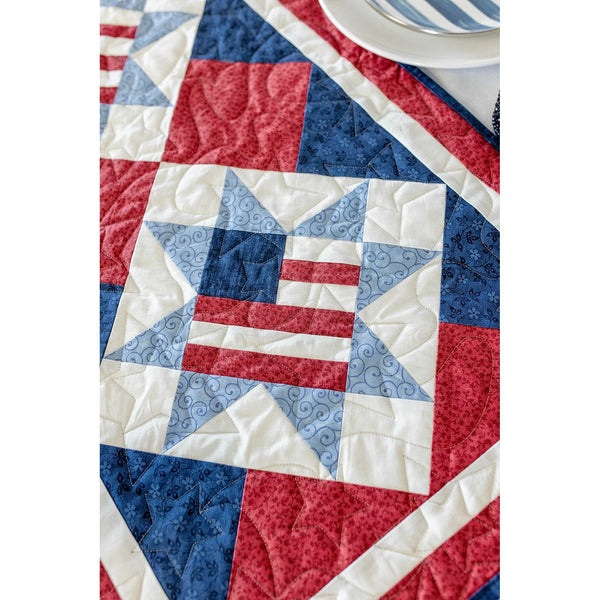 Festliches Quilt-Set „Freedom“ – Patriotischer Tischläufer, 40,6 x 163,6 cm, komplett mit Muster, Bindung und Rückseite